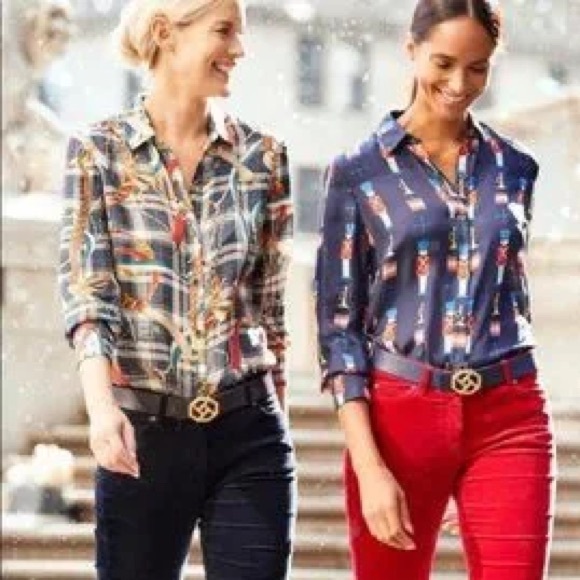 J. McLaughlin Tops - J. McLaughlin Lois Button Up Blouse in Sinclair Saddle Print in Navy/Coral sz M